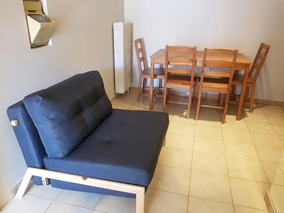Campus Renovated @ Ilisia Appartamento